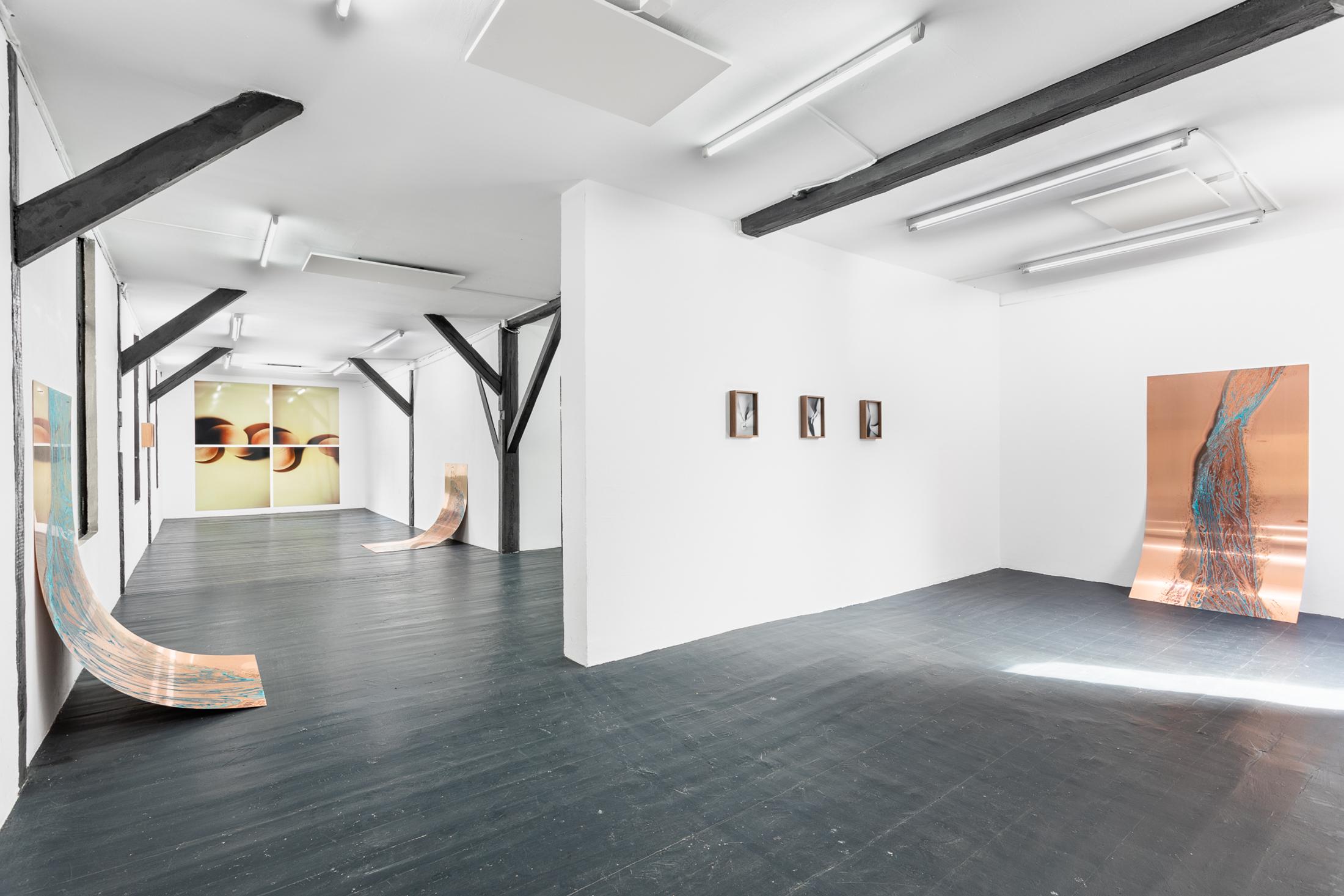 Exhibition View Group Show «Under my Skin» at Last Tango, Zurich, 2022 / Photo: Kilian Bannwart / Courtesy: the artists and Last Tango