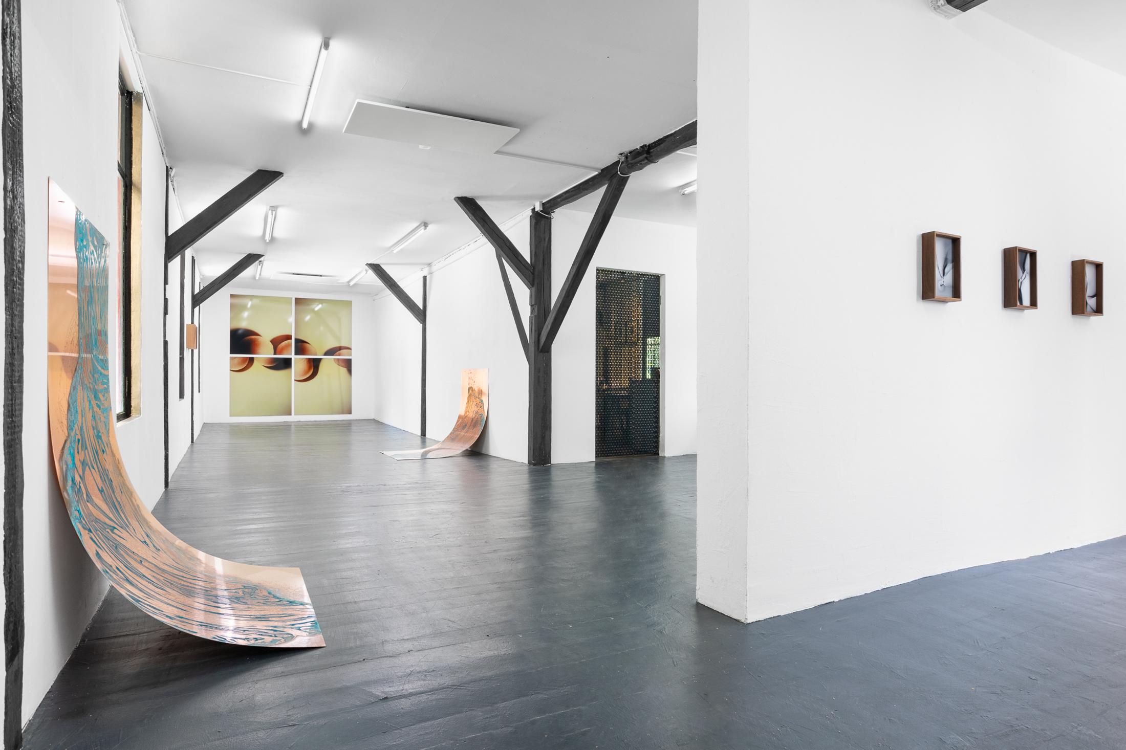 Exhibition View Group Show «Under my Skin» at Last Tango, Zurich, 2022 / Photo: Kilian Bannwart / Courtesy: the artists and Last Tango