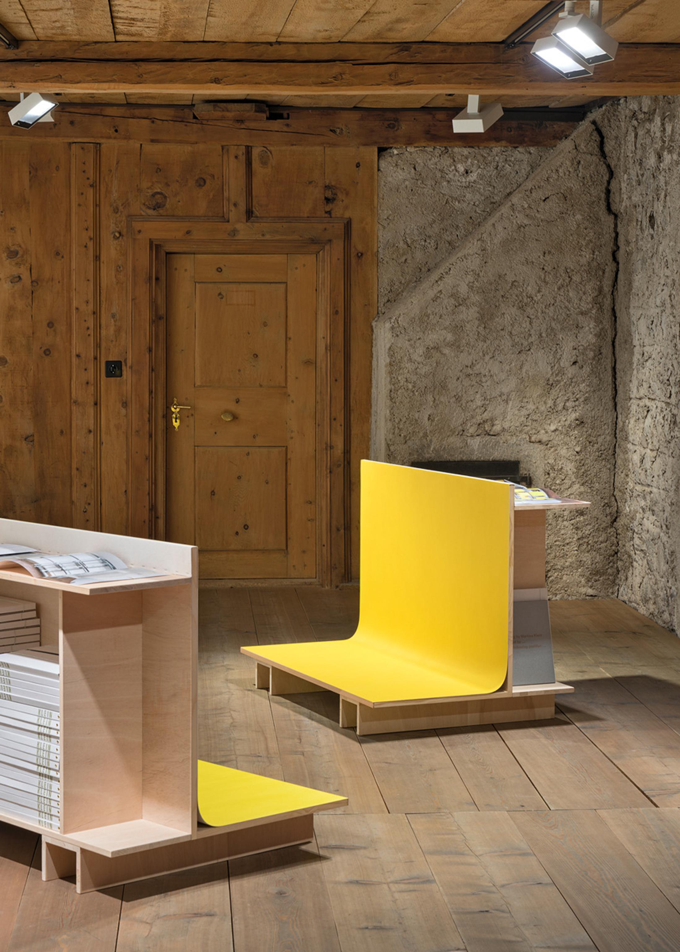 Exhibition View Martina Klein Solo Show «Parallel Connected» at Galerie Tschudi, Zuoz, 2022 / Photo: Ralph Feiner / Courtesy: the artist and Galerie Tschudi