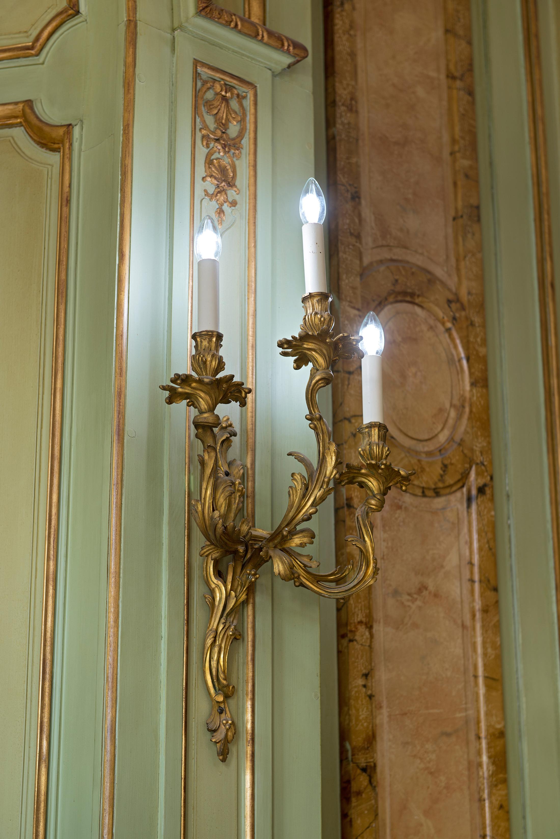 Exhibition View Matthias Liechti Soloshow «Kaltes klares Wasser; view on Cold Lights, 2019» at Villa Wenkenhof, Basel, 2019 / Photo: Claude Barrault / Courtesy: the artist