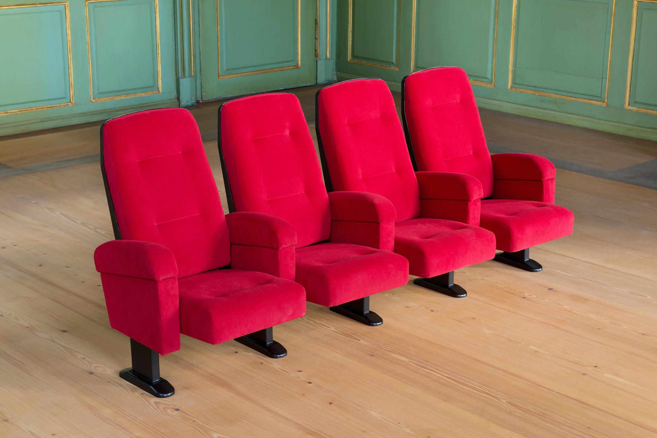 Exhibition View Matthias Liechti Soloshow «Kaltes klares Wasser; view on Cinema Chairs for 6-Year-Olds, 2019» at Villa Wenkenhof, Basel, 2019 / Photo: Claude Barrault / Courtesy: the artist