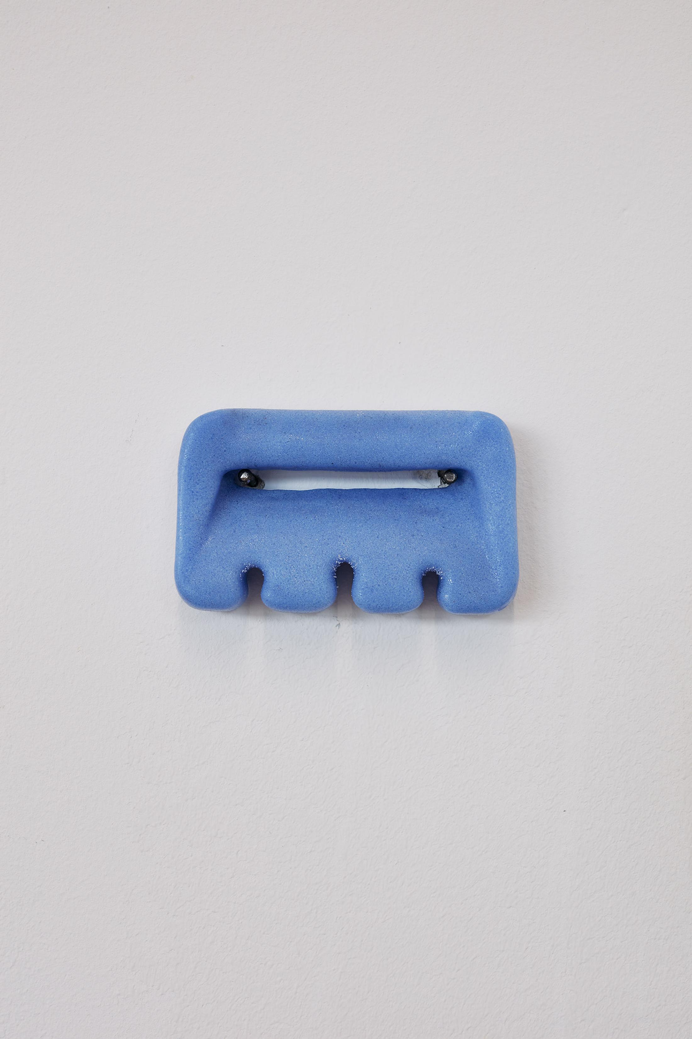 Exhibition View Maude Léonard-Contant und Martha Margnetti Duo Show «Knuckles Down; view on Maude Léonard-Contant, Cum Grano Salis, 2021» at Mayday, Basel, 2021 / Photo: Moritz Schermbach / Courtesy: the artists and Mayday