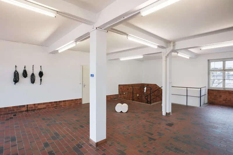 Exhibition View Maude Léonard-Contant und Martha Margnetti Duo Show «Knuckles Down» at Mayday, Basel, 2021 / Photo: Moritz Schermbach / Courtesy: the artists and Mayday