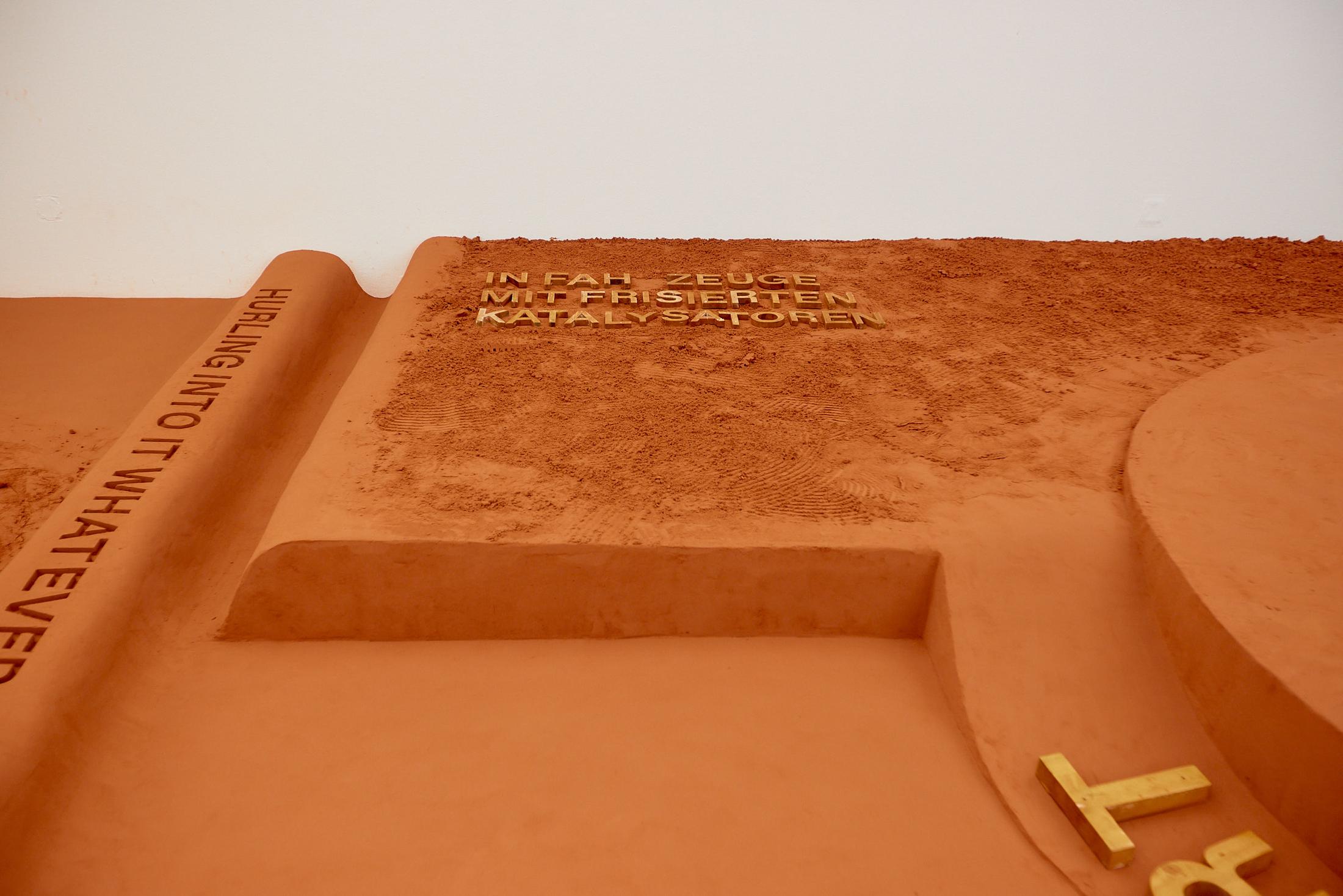 Exhibition View Maude Léonard-Contant Solo Show «Digs; view on Maude Léonard-Contant, Earth-moving (Detail), 2022» at Kunsthaus Baselland, Baselland, 2022 / Photo: Gina Folly / Courtesy: the artist and Kunsthaus Baselland