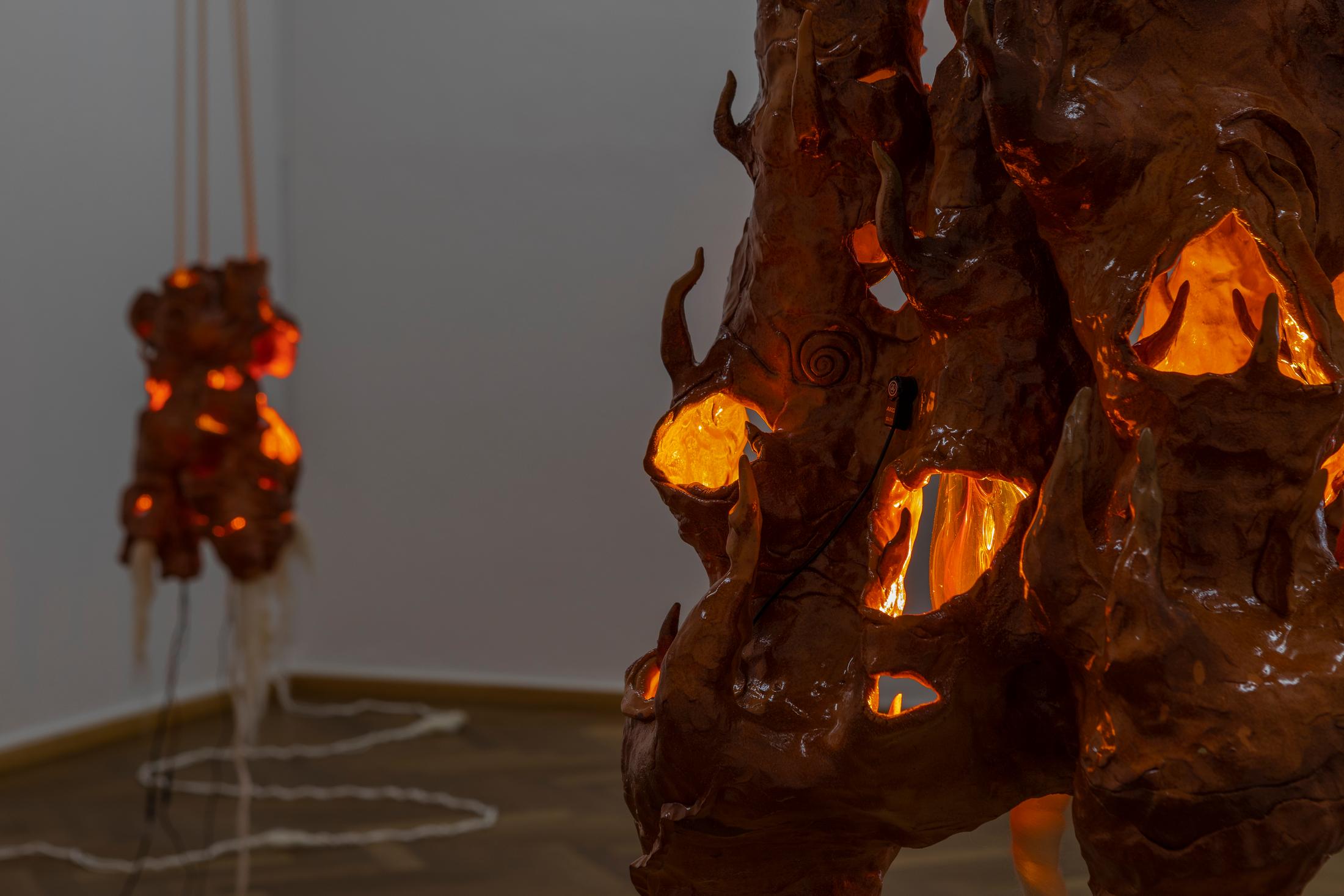 Exhibition View Maya Hottarek and Julian Zehnder Duo Show «Isomorphus Drip» at Krone Couronne, Biel/Bienne, 2021 / Photo: Michal Florence Schorro / Courtesy: the artists and Krone Couronne