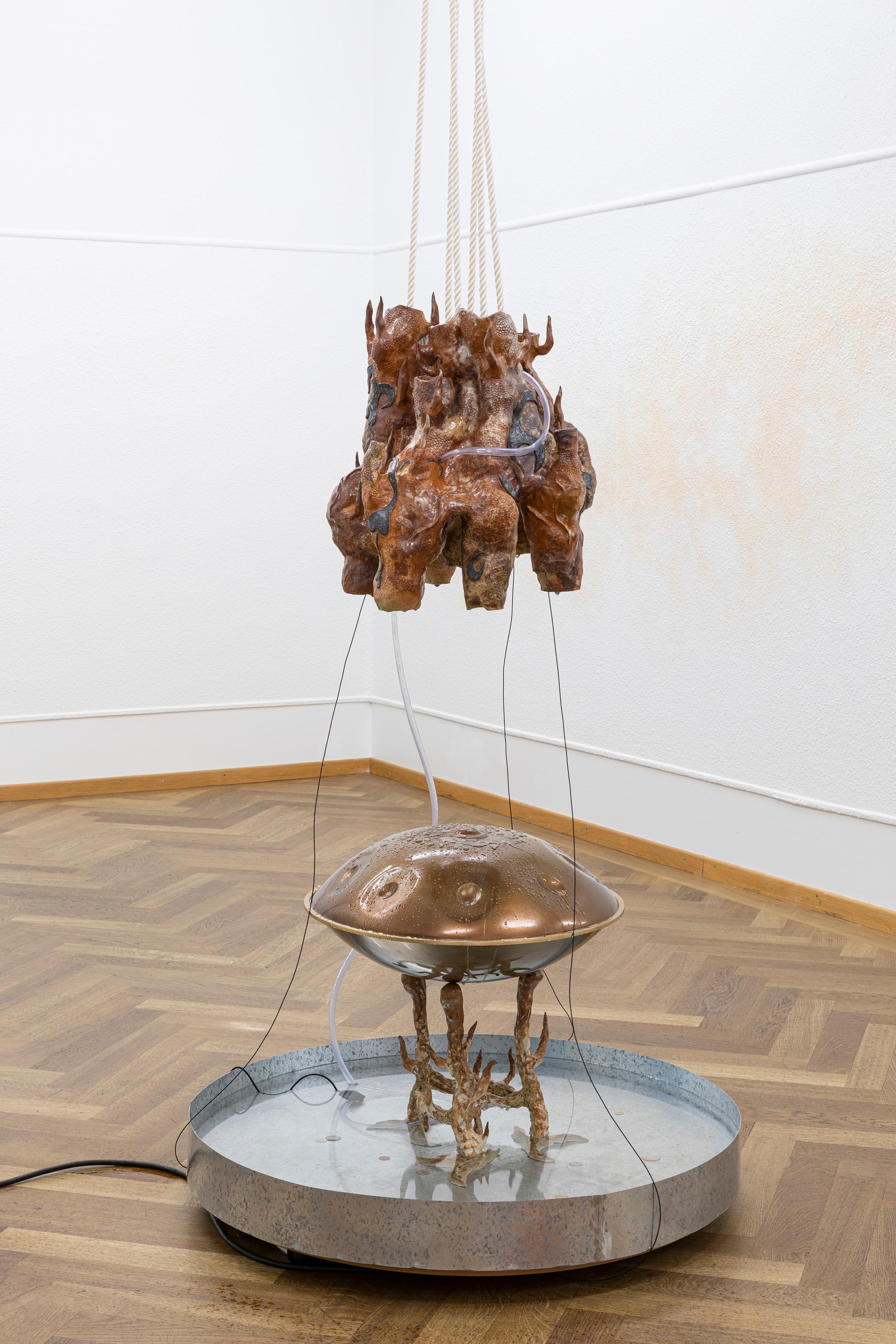 Exhibition View Maya Hottarek and Julian Zehnder Duo Show «Isomorphus Drip» at Krone Couronne, Biel/Bienne, 2021 / Photo: Michal Florence Schorro / Courtesy: the artists and Krone Couronne