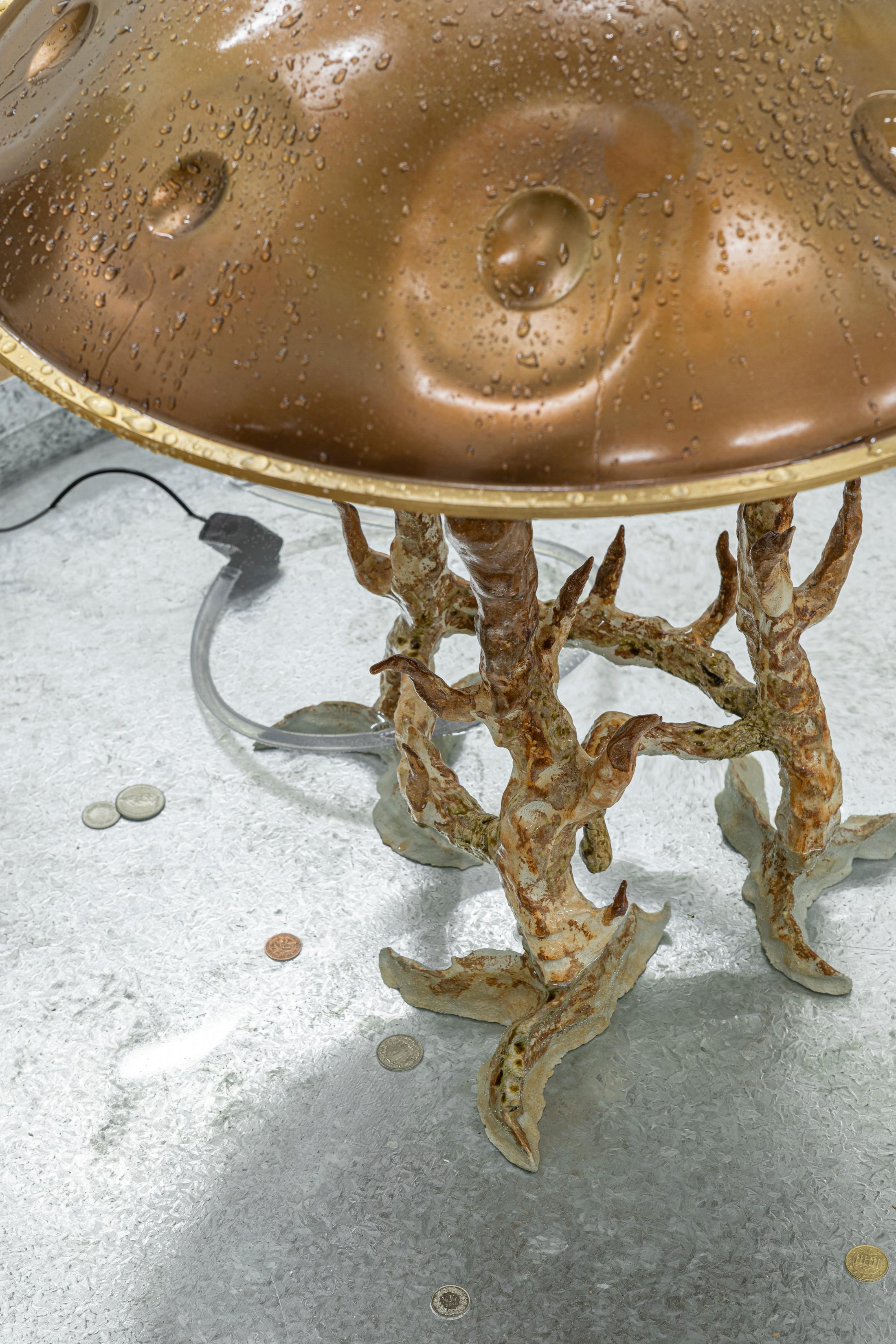 Exhibition View Maya Hottarek and Julian Zehnder Duo Show «Isomorphus Drip» at Krone Couronne, Biel/Bienne, 2021 / Photo: Michal Florence Schorro / Courtesy: the artists and Krone Couronne