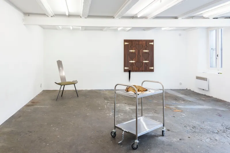 Exhibition View Group Show «Meet Me Halfway» at WallStreet, Fribourg, 2023 / Photo: Remy Ugarte / Courtesy: the artists and WallStreet