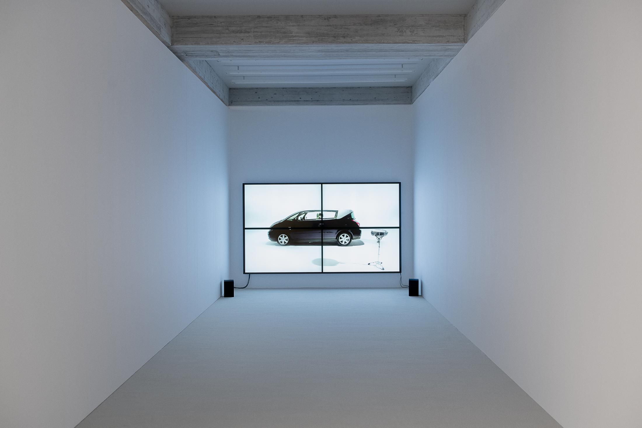 Exhibition View Groupshow «Metamorphosis Overdrive; view on Simon Dybbroe Møller, Animate V, 2012» at Kunstmuseum St. Gallen, St. Gallen, 2020 / Photo: Sebastian Stadler / Courtesy: the artist and Kunstmuseum St. Gallen