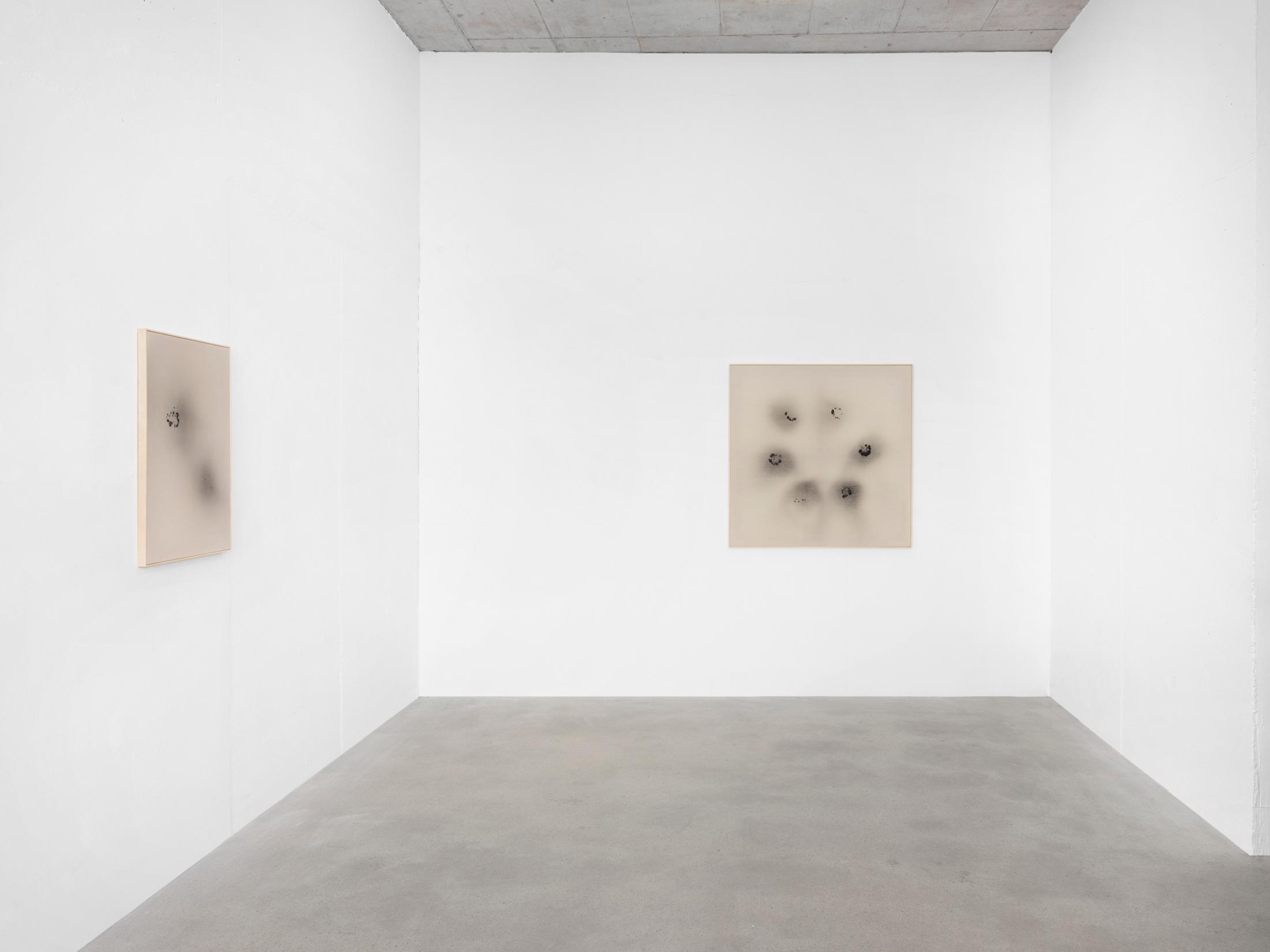 Exhibition View Mirko Baselgia Solo Show «IMAGINE A WHITE SURFACE WITH IRREGULAR BLACK SPOTS» at Galerie Heinzer Reszler, Lausanne, 2021 / Photo: © Julien Gremaud / Courtesy: the artist and Galerie Heinzer Reszler