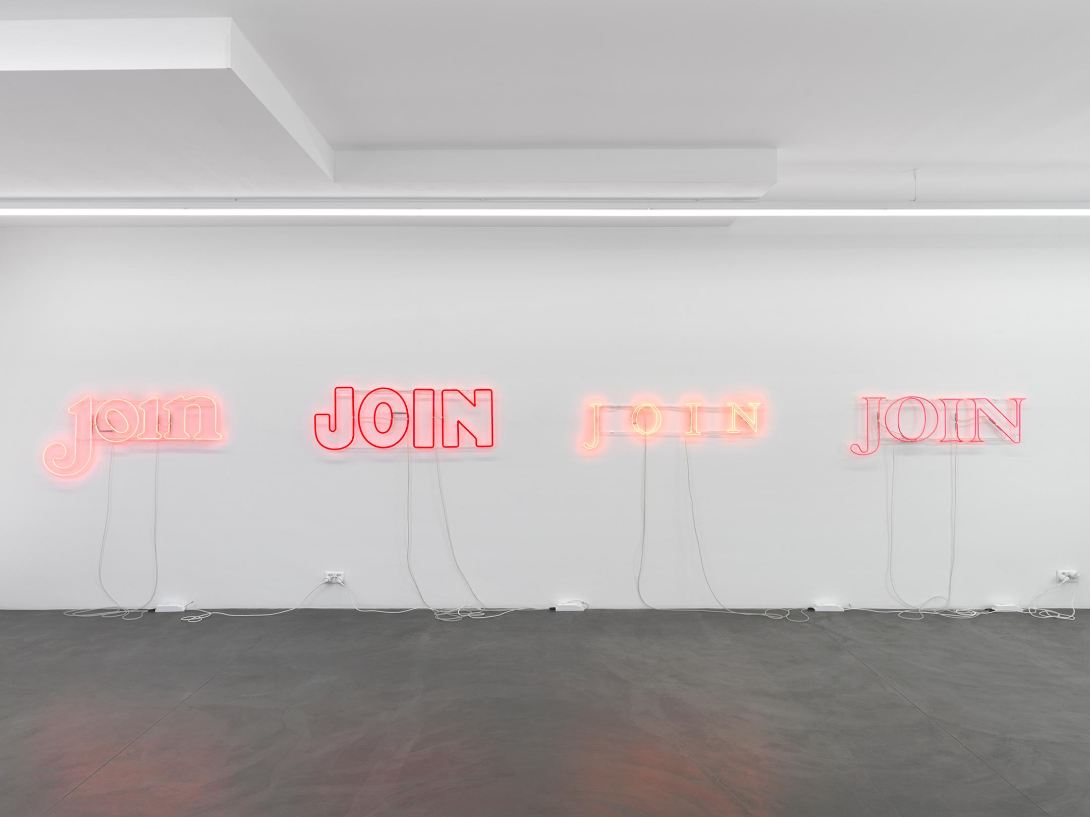 Exhibition View Mitchell Anderson Solo Show «Partial Gift» at Galerie Maria Bernheim, Zurich, 2020 / Photo: Annik Wetter / Courtesy: the artist and Galerie Maria Bernheim