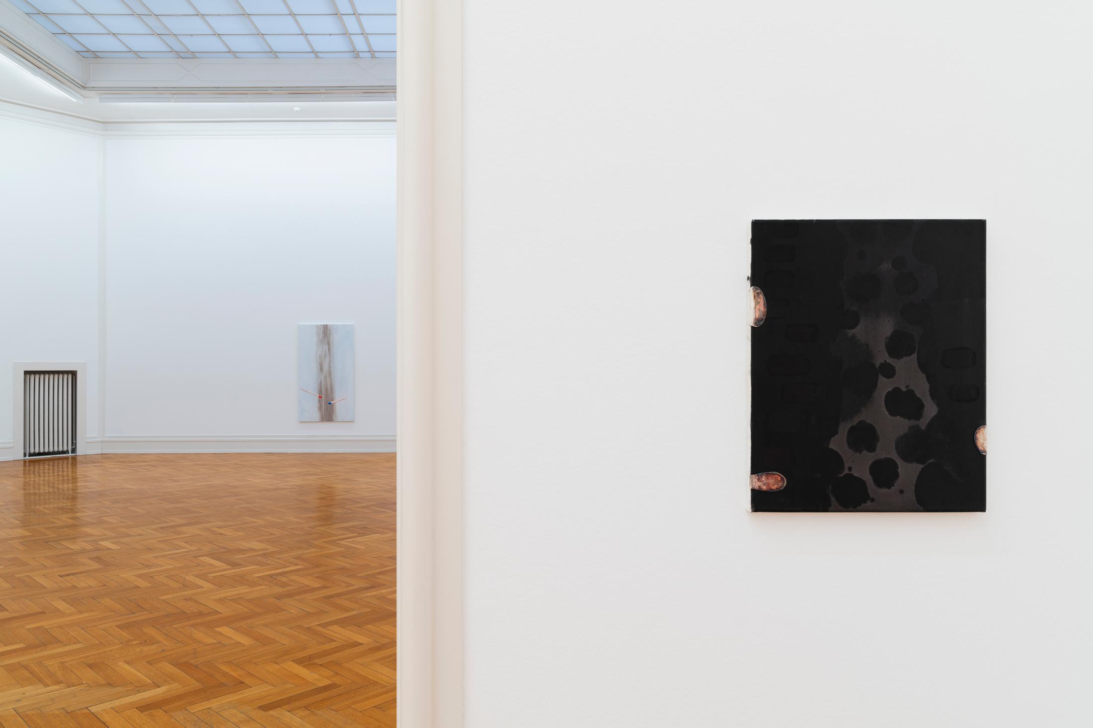 Exhibition View Monika Baer Solo Show «Am Rhein» at Kunsthalle Bern, 2021 / Photo: Gunnar Meier / Courtesy: the artist and Kunsthalle Bern