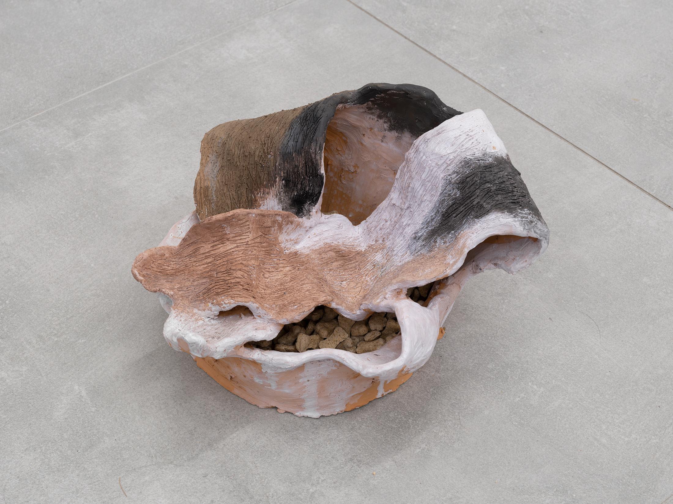 Exhibition View Group Show «Movie Buff; view on Valerio Nicolai, Ciotola per cani, 2021» at All Stars, Lausanne, 2021 / Photo: Julien Gremaud / Courtesy: the artist and All Stars