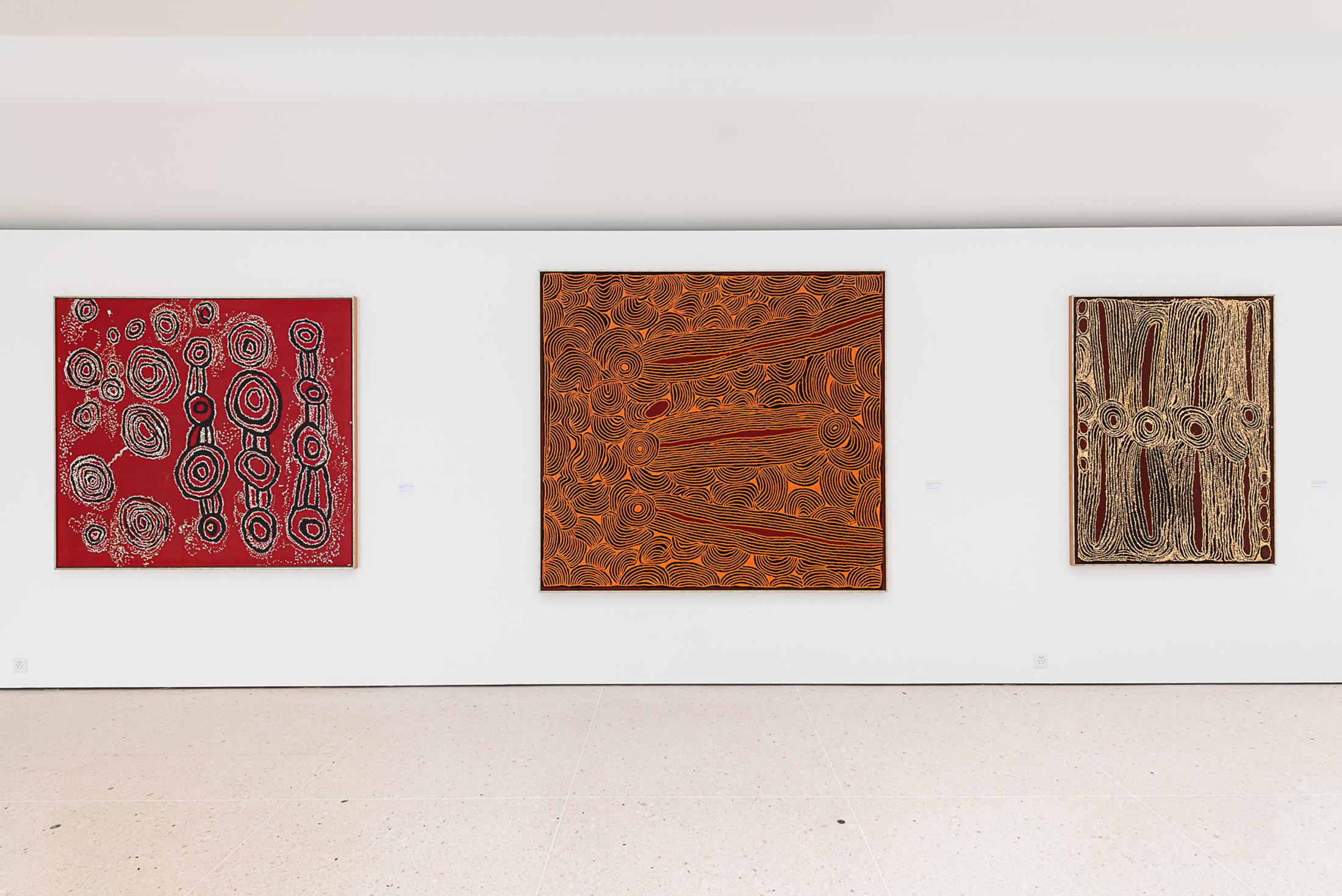 Exhibition View Groupshow «My Mothers Country; view on Pegleg Tjamptjinpa, Tingari, 2004; Ningura Napurrula, Wirrulnga, 2004; Ningara Napurrula, Minyma Kutjarra, Two Women, 2007» at Kunsthaus Zug, Zug, 2019 / Photo: Jorit Aust / Courtesy: the artists, Collection Clement and Kunsthaus Zug