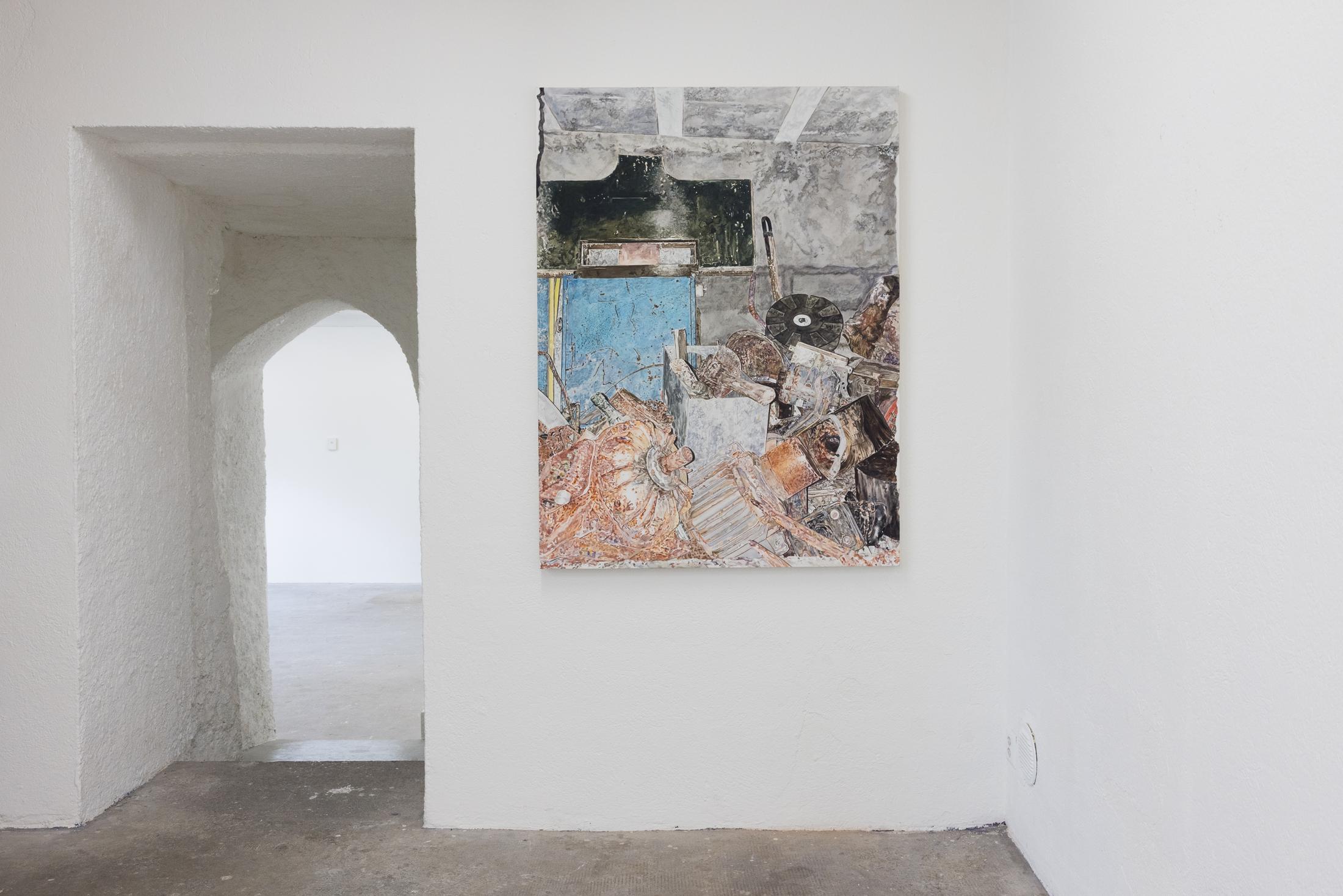 Exhibition View Duo Show Nina Rieben & Leanne Picthall «monday's ghost ; view on Leanne Picthall, Where to begin?, 2025» at WallStreet, Fribourg, 2025 / Photo: Julie Folly / Courtesy: the artists and WallStreet