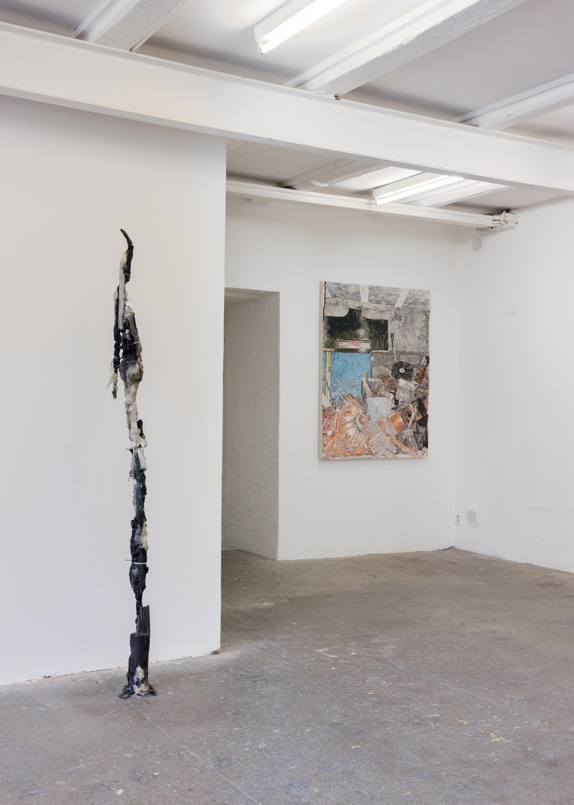 Exhibition View Duo Show Nina Rieben & Leanne Picthall «monday's ghost» at WallStreet, Fribourg, 2025 / Photo: Julie Folly / Courtesy: the artists and WallStreet