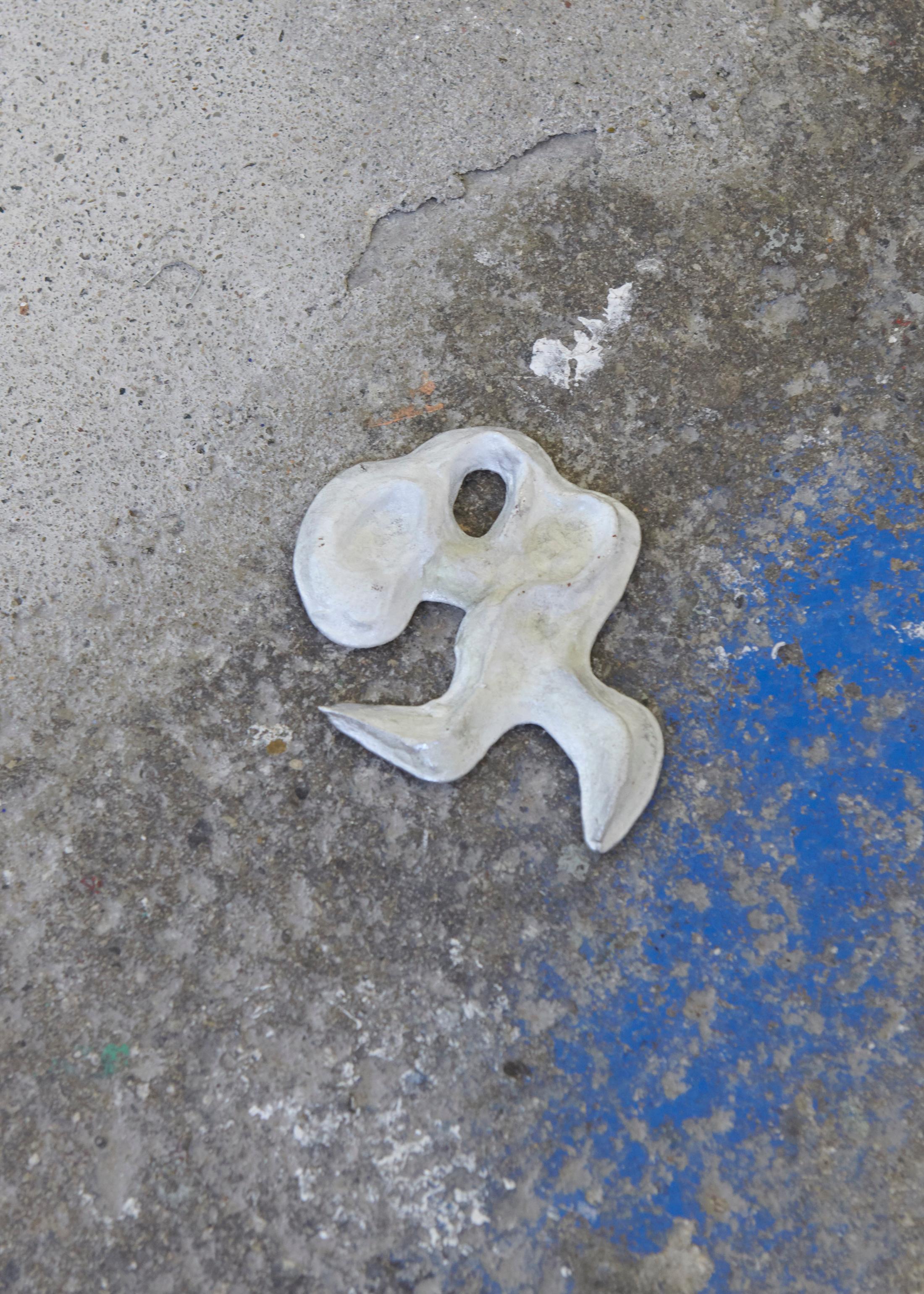 Exhibition View Groupshow «Observer of the Techniques; view on Basile Dinbergs & Jessy Razafimandimby, Park Ave, 2019 (detail)» at WallRiss, Fribourg, 2019 / Courtesy: the artists and WallRiss