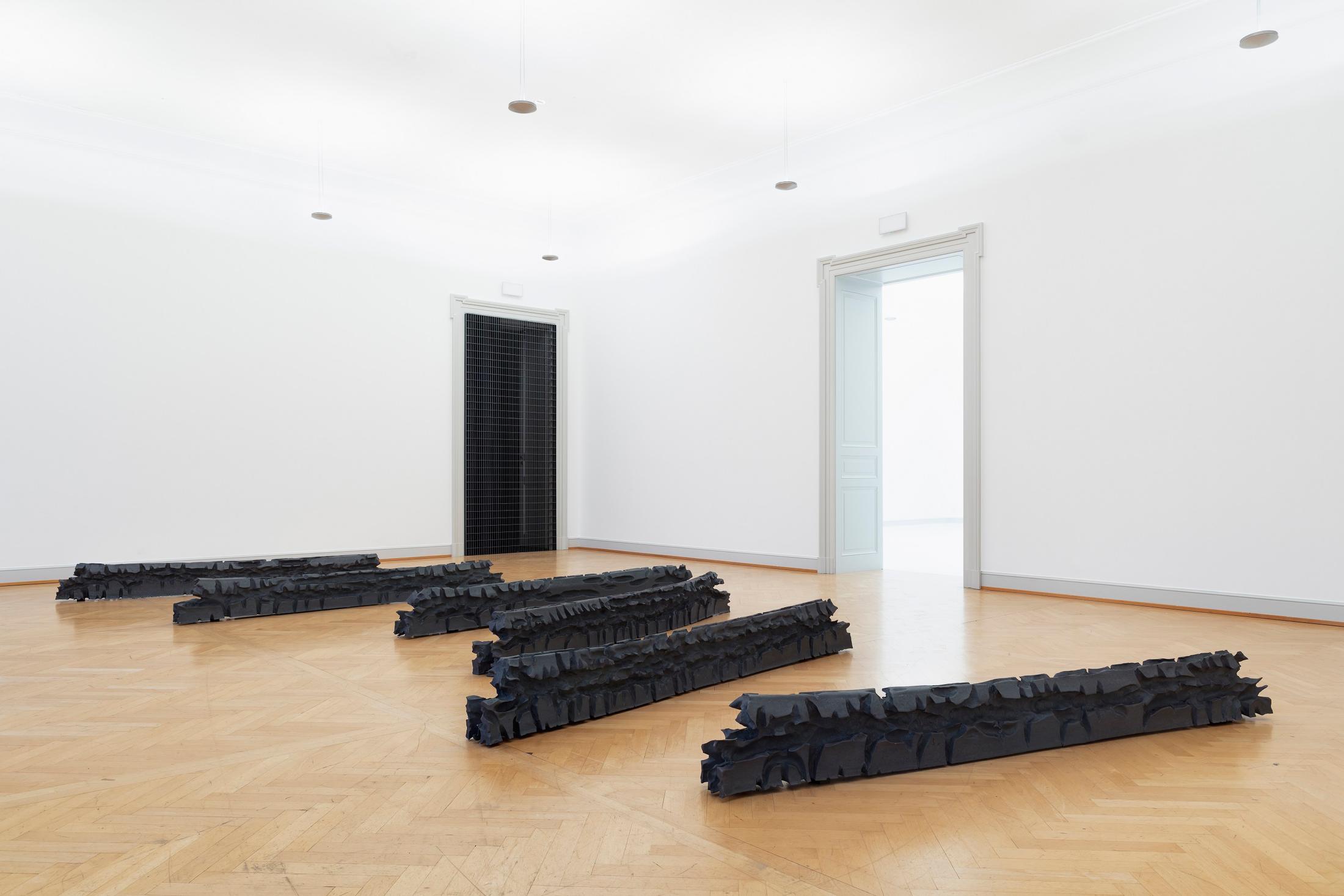 Installation View Raphael Hefti "Dr. Sattler: So, what are you thinking? Dr. Grant: We’re out of a job. Dr. Malcom: Don’t you mean extinct? 2018" at Kunstmuseum St. Gallen /  Photo: Gunnar Meier / Courtesy the artist