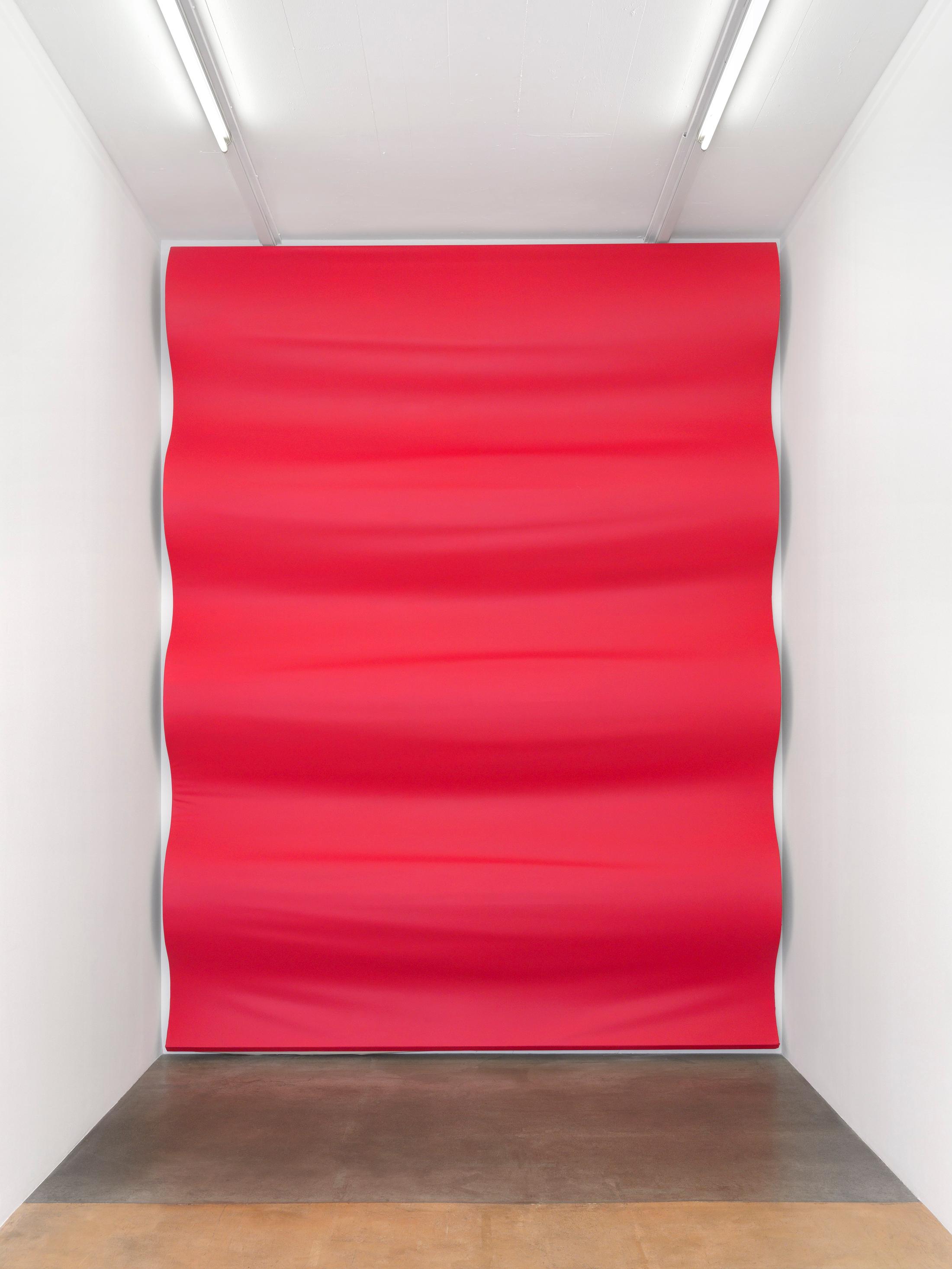 Exhibition View Olivier Mosset Soloshow at MAMCO, Geneva, 2020 / Photo: Annik Wetter / Courtesy: the artist and MAMCO