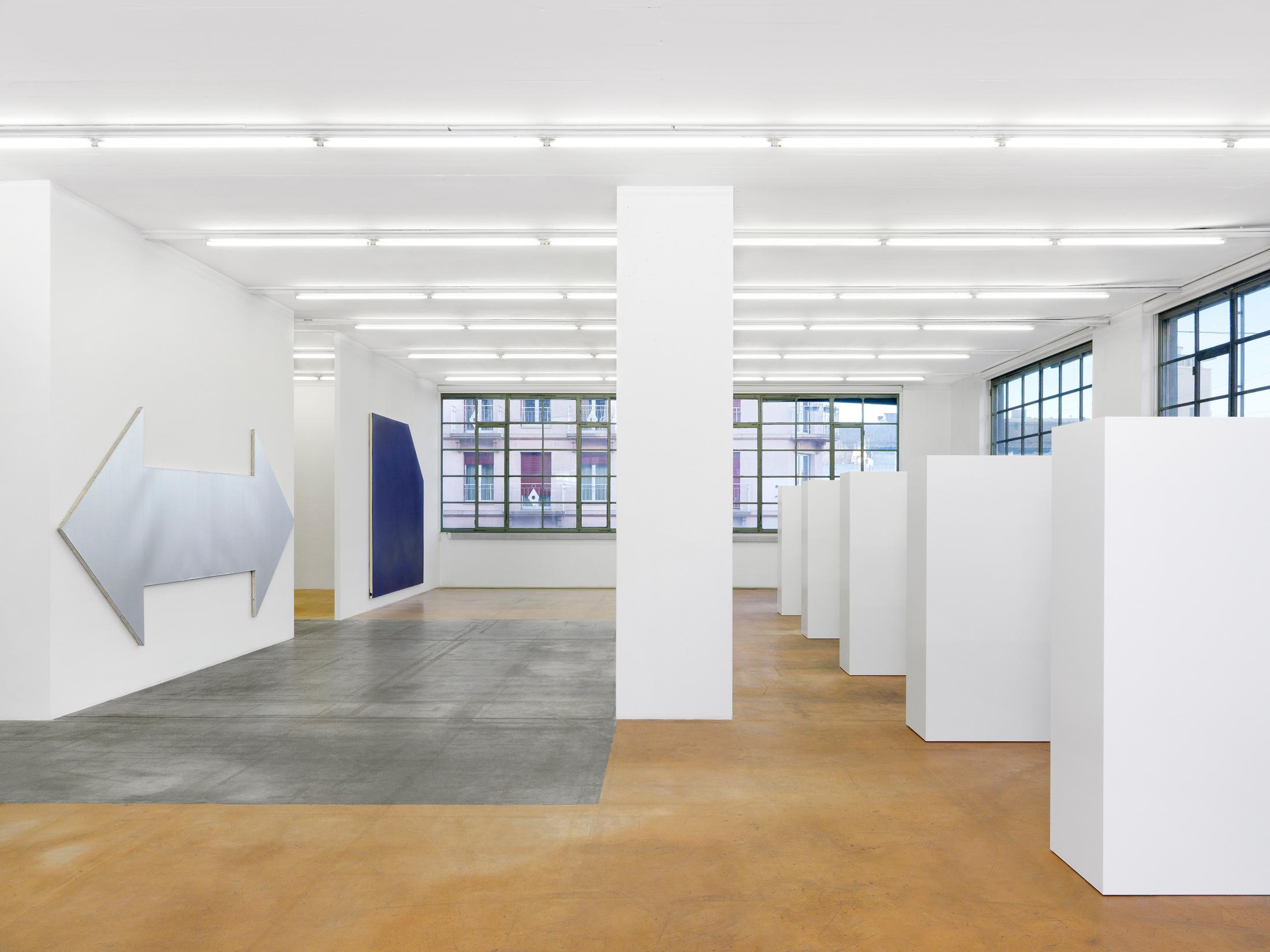 Exhibition View Olivier Mosset Soloshow at MAMCO, Geneva, 2020 / Photo: Annik Wetter / Courtesy: the artist and MAMCO