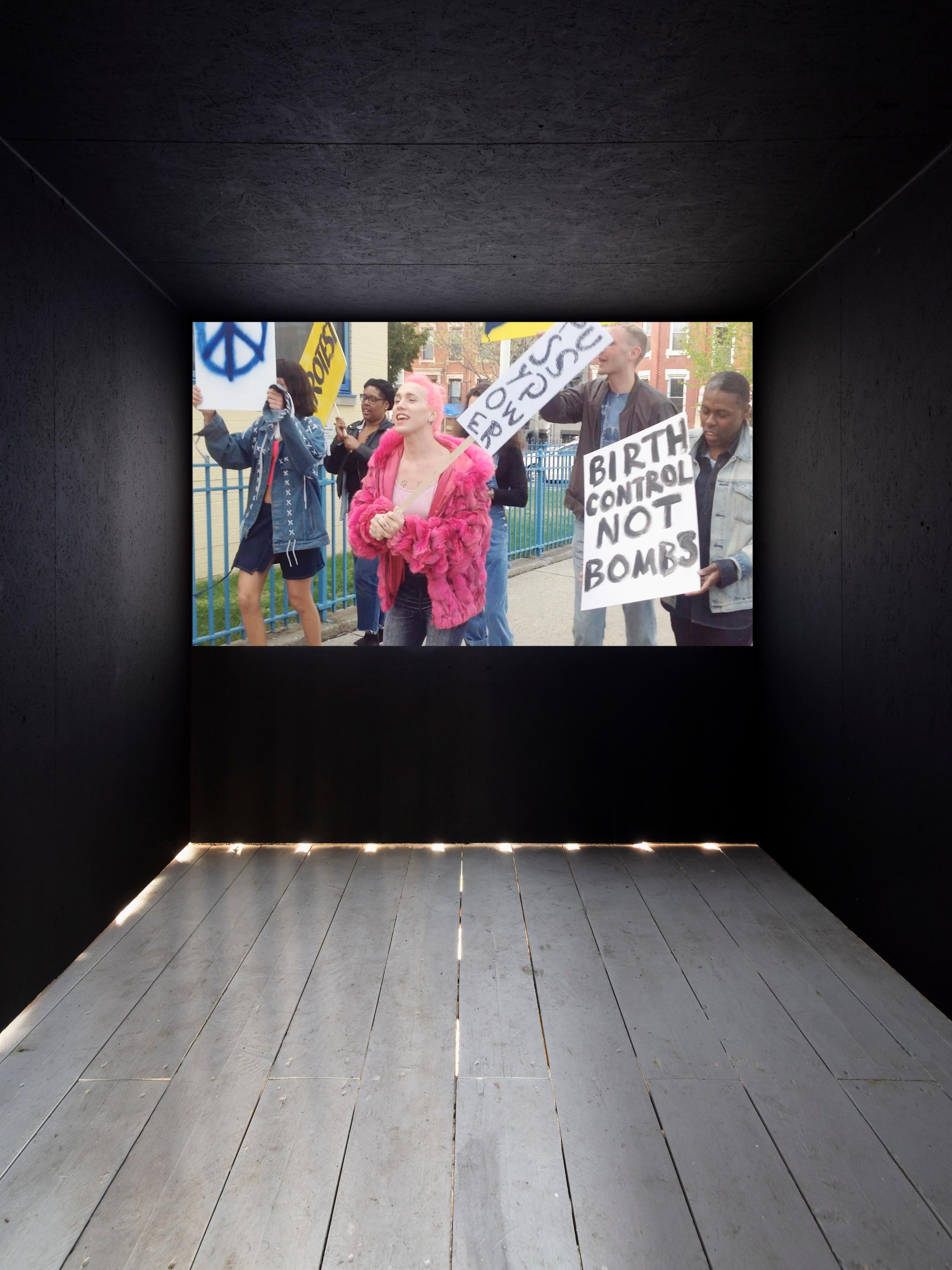 Exhibition View Groupshow «On Fire – Vulnerable Footage ; view on Juliana Huxtable, A Split During Laughter at the Rally (2017)» at SALTS, Birsefelden, Basel, 2019 / Photo: Gunnar Meier / Courtesy: the artist, Reena Spaulings Fine Art, Basler Dokumentartage and SALTS